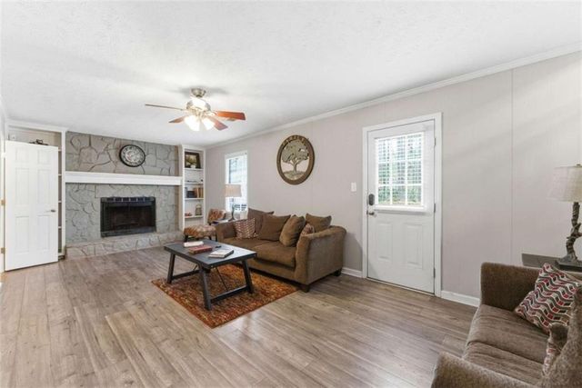 11846 Pine Needle Lane, Hampton, GA 30228