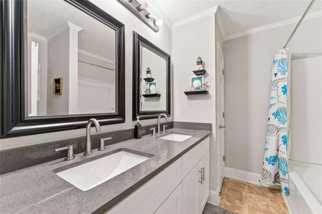 11846 Pine Needle Lane, Hampton, GA 30228