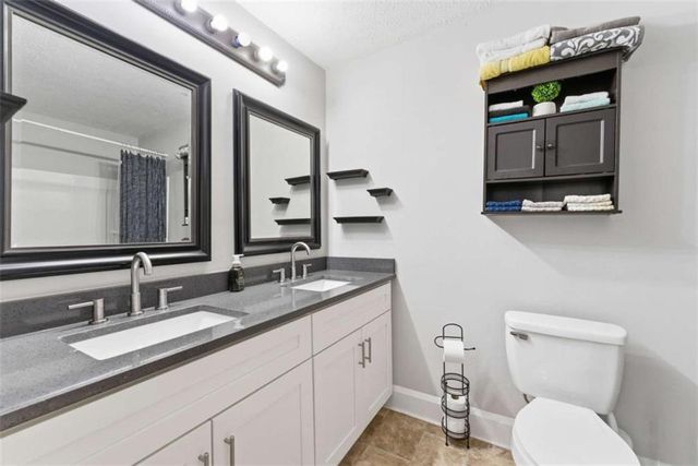 11846 Pine Needle Lane, Hampton, GA 30228