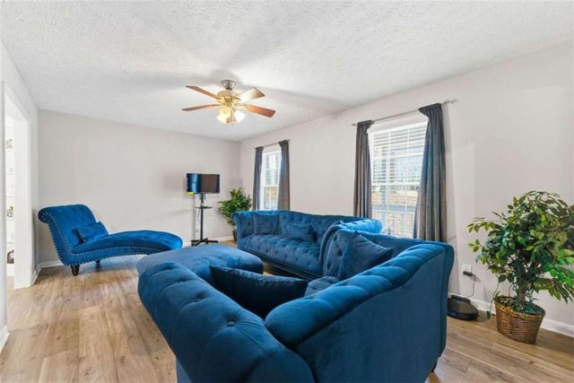 11846 Pine Needle Lane, Hampton, GA 30228