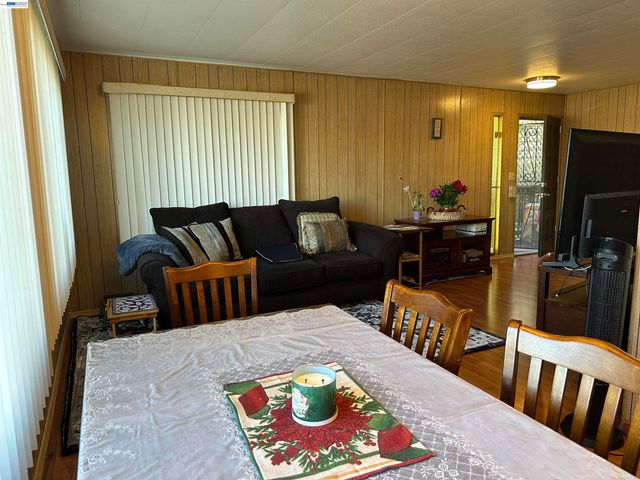 1500 W Winton Ave 123, Hayward, CA 94545