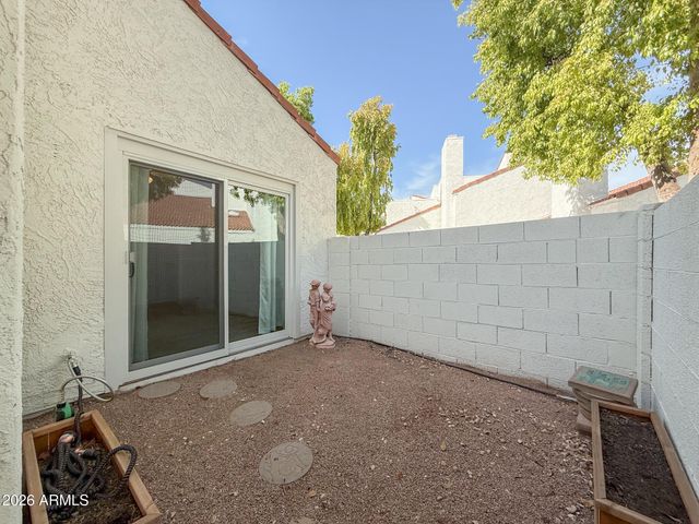 13817 N 42ND Street, Phoenix, AZ 85032