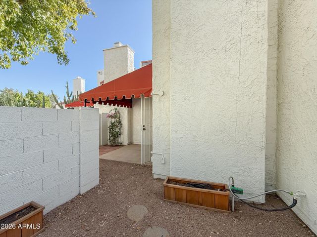 13817 N 42ND Street, Phoenix, AZ 85032