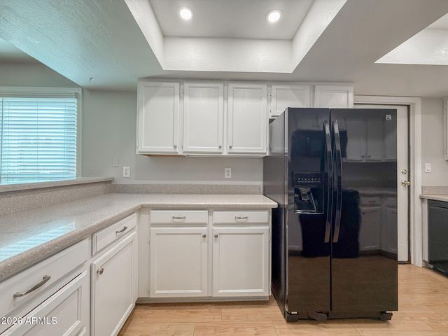 13817 N 42ND Street, Phoenix, AZ 85032