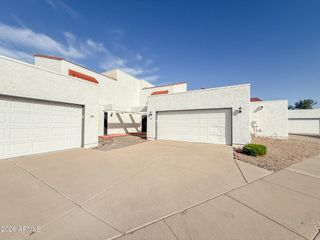 13817 N 42ND Street, Phoenix, AZ 85032
