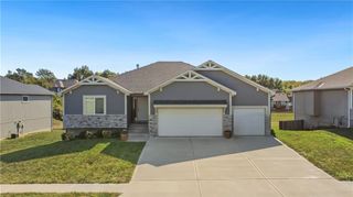 25305 E 30th Street S, Blue Springs, MO 64015