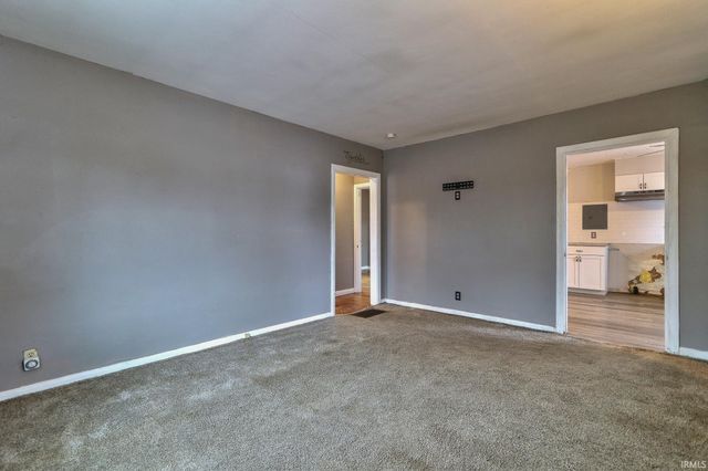 1605 Ravenswood Drive, Evansville, IN 47714