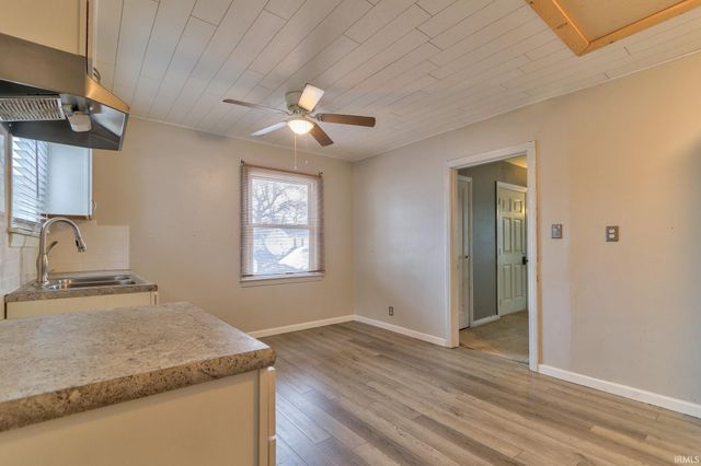 1605 Ravenswood Drive, Evansville, IN 47714