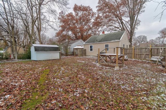 1605 Ravenswood Drive, Evansville, IN 47714