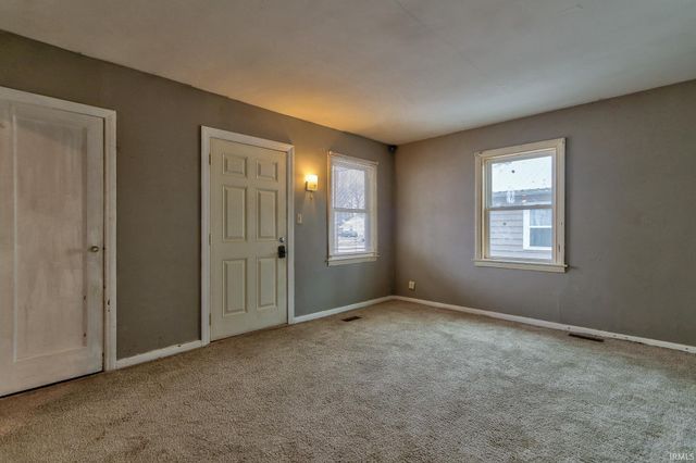 1605 Ravenswood Drive, Evansville, IN 47714