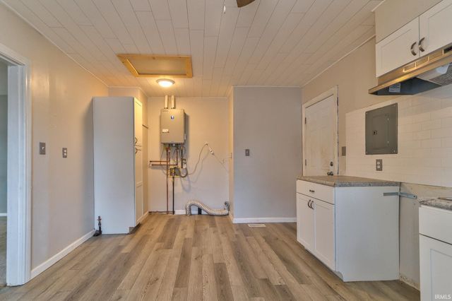 1605 Ravenswood Drive, Evansville, IN 47714