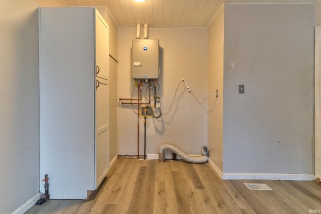 1605 Ravenswood Drive, Evansville, IN 47714