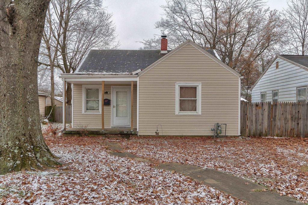 1605 Ravenswood Drive, Evansville, IN 47714