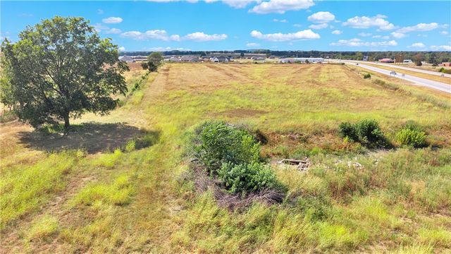 412 Hwy 412 Highway, Hindsville, AR 72738