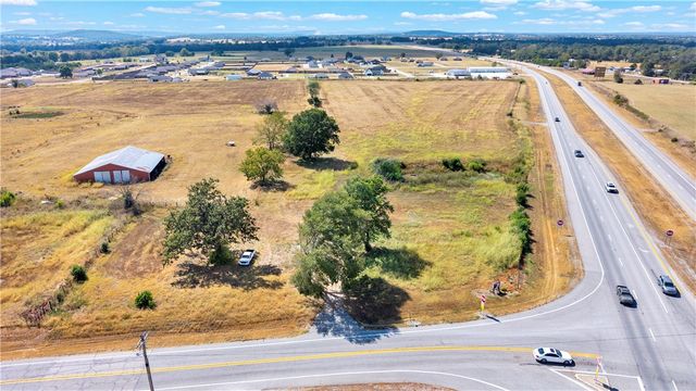 412 Hwy 412 Highway, Hindsville, AR 72738
