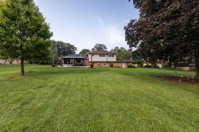 6121 James Street, Tinley Park, IL 60477