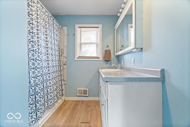 5232 Lancelot Drive, Indianapolis, IN 46228