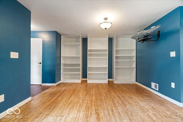 5232 Lancelot Drive, Indianapolis, IN 46228