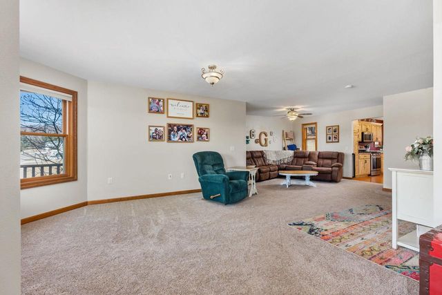 2002 Retzlaff Drive, Reedsburg, WI 53959