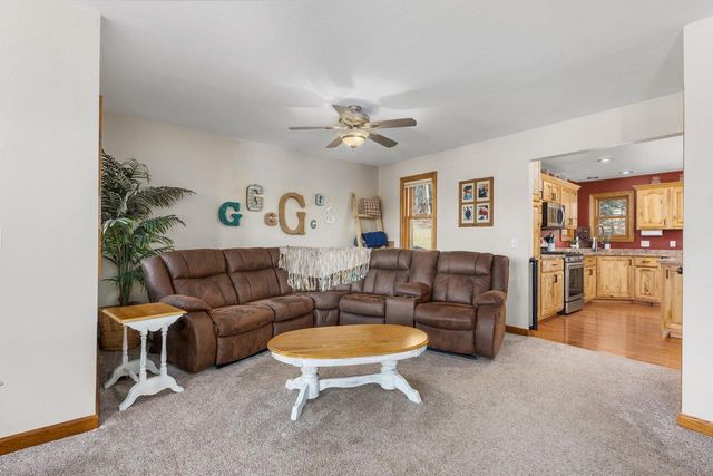 2002 Retzlaff Drive, Reedsburg, WI 53959