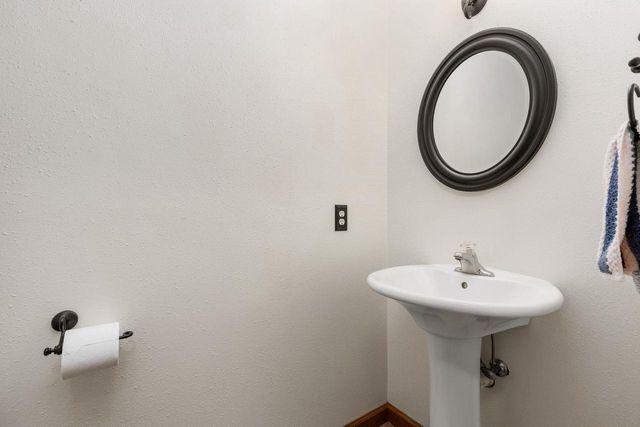 2002 Retzlaff Drive, Reedsburg, WI 53959