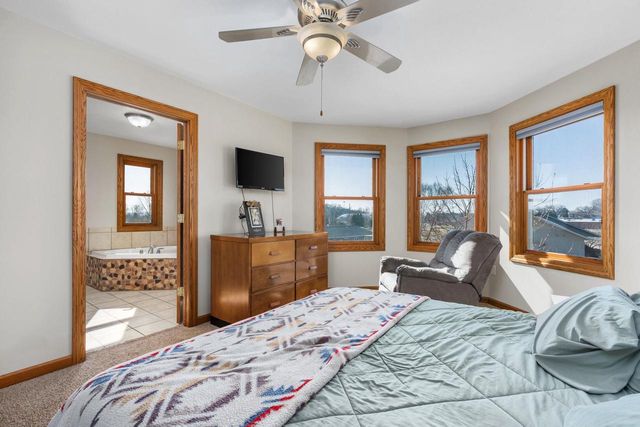 2002 Retzlaff Drive, Reedsburg, WI 53959