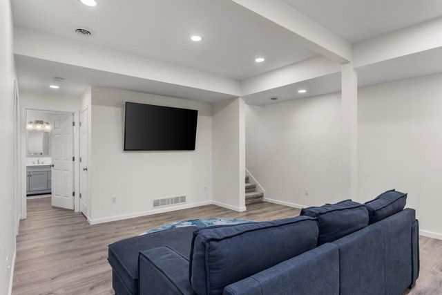 2002 Retzlaff Drive, Reedsburg, WI 53959