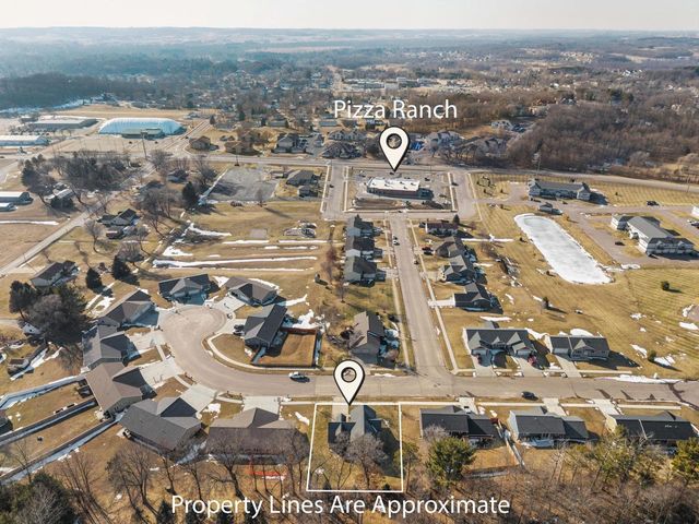 2002 Retzlaff Drive, Reedsburg, WI 53959