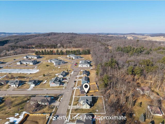 2002 Retzlaff Drive, Reedsburg, WI 53959