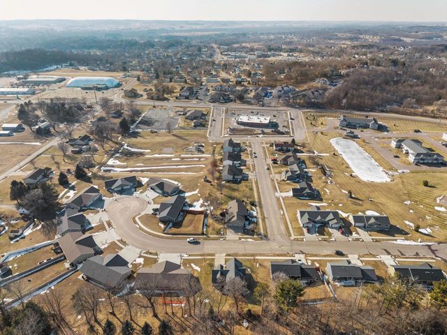 2002 Retzlaff Drive, Reedsburg, WI 53959