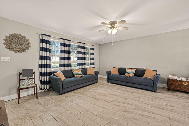 2267 Triway Lane 231, Houston, TX 77043