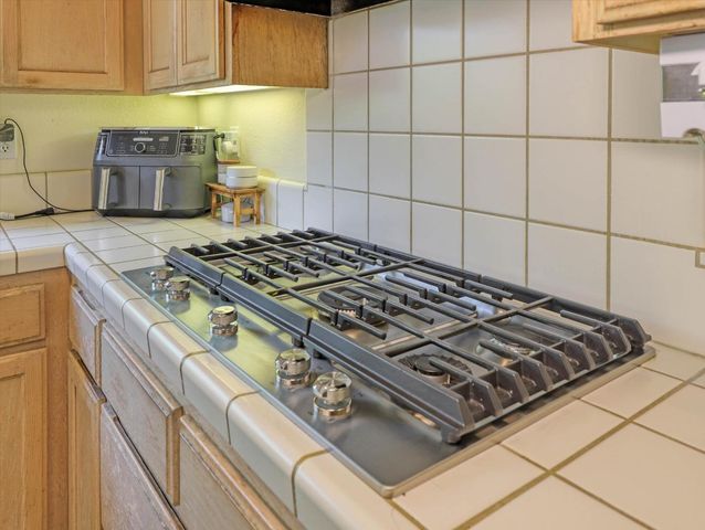 2977 Miraloma Way, Union City, CA 94587