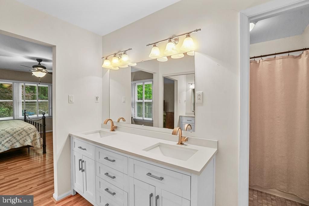 Image 29 of property listing at 7726 SPRING OAK DR, La Plata, MD 20646