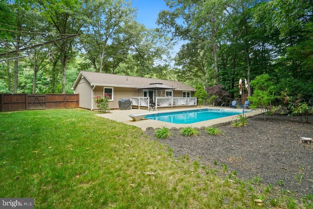 Image 37 of property listing at 7726 SPRING OAK DR, La Plata, MD 20646