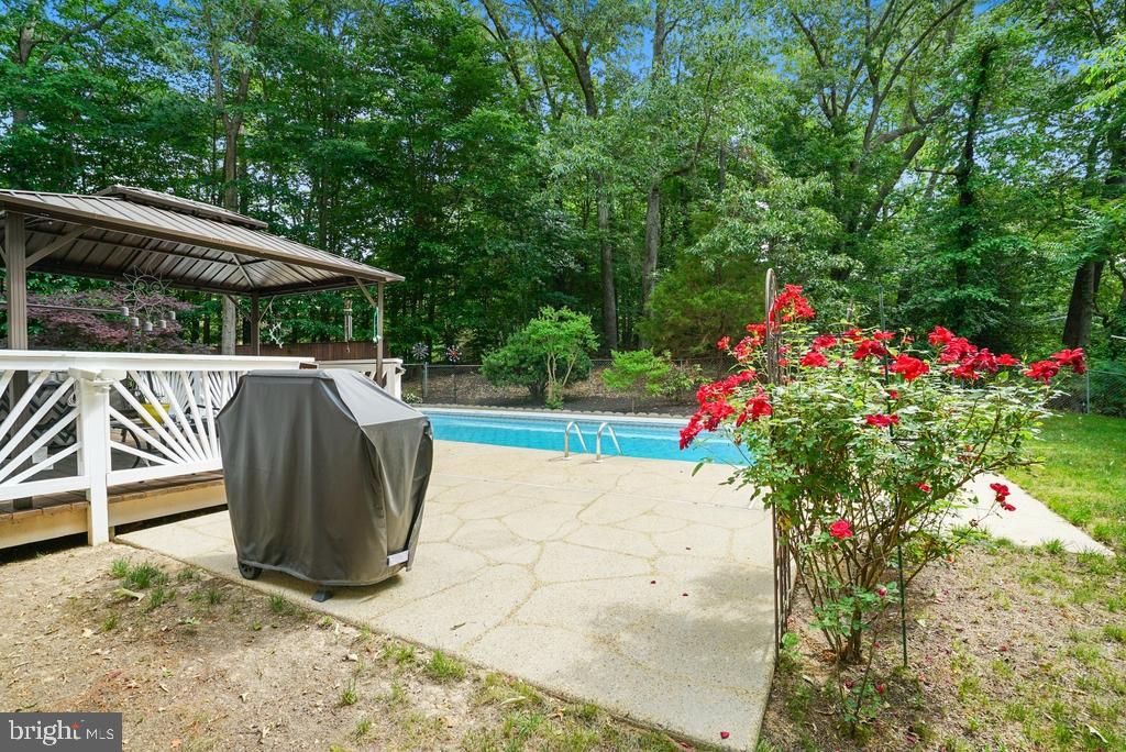 Image 39 of property listing at 7726 SPRING OAK DR, La Plata, MD 20646