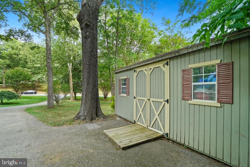 Image 43 of property listing at 7726 SPRING OAK DR, La Plata, MD 20646