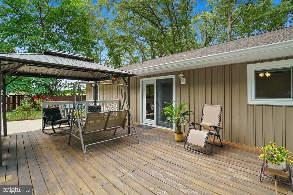 Image 5 of property listing at 7726 SPRING OAK DR, La Plata, MD 20646