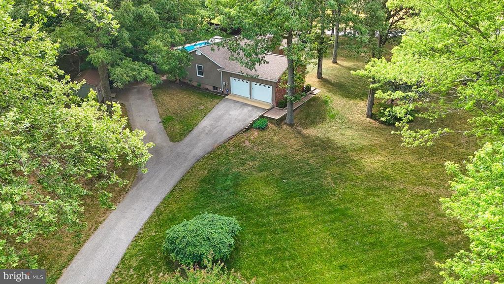 Image 58 of property listing at 7726 SPRING OAK DR, La Plata, MD 20646