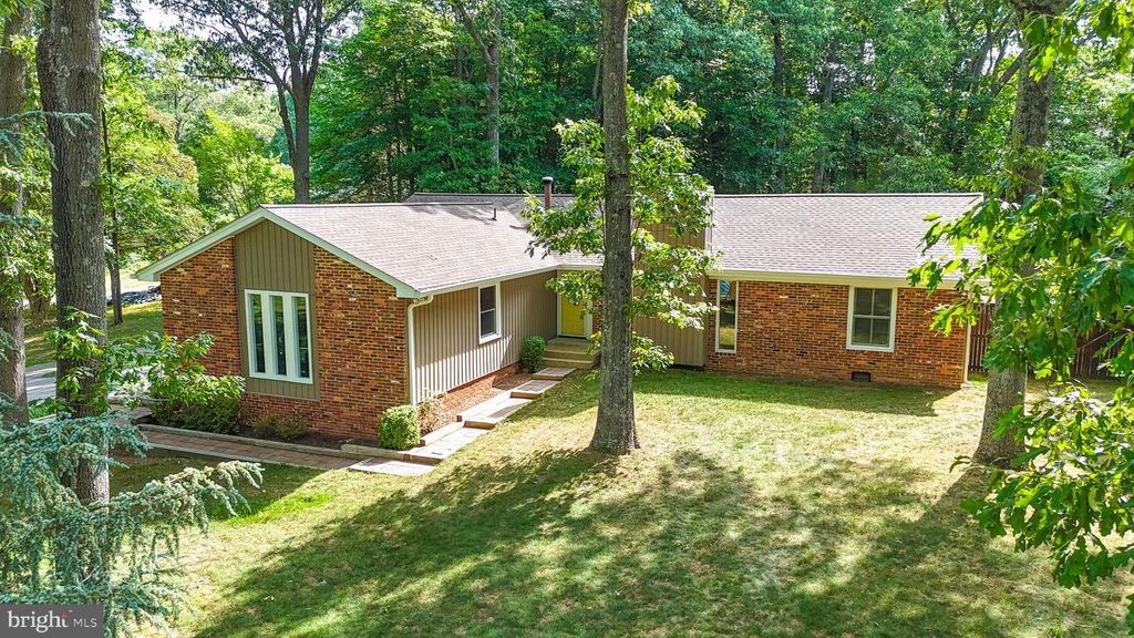 Image 69 of property listing at 7726 SPRING OAK DR, La Plata, MD 20646