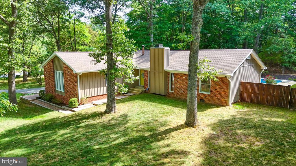 Image 70 of property listing at 7726 SPRING OAK DR, La Plata, MD 20646