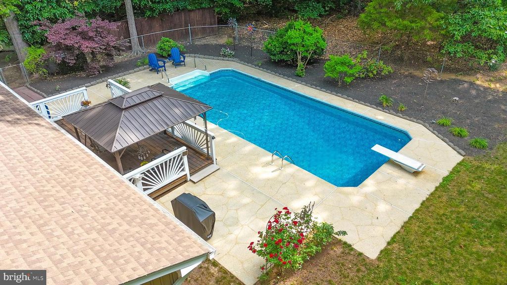 Image 72 of property listing at 7726 SPRING OAK DR, La Plata, MD 20646