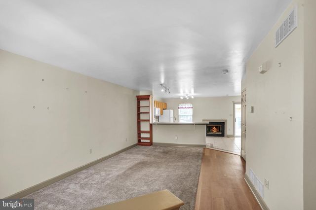 160 HICKORY LANE, Wyomissing, PA 19610