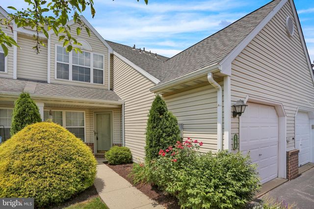 160 HICKORY LANE, Wyomissing, PA 19610