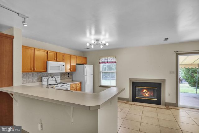 160 HICKORY LANE, Wyomissing, PA 19610
