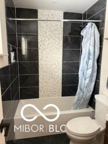 5506 Hollister Drive, Speedway, IN 46224