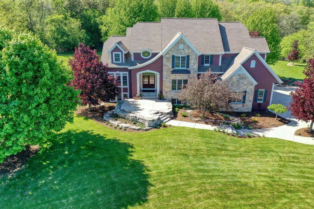 5249 Red Cedar COURT, West Bend, WI 53095