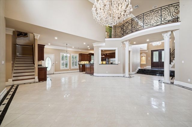 9206 Westview Drive, Houston, TX 77055