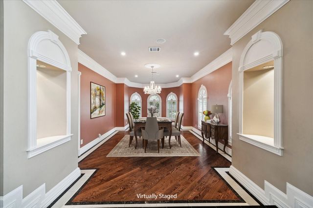 9206 Westview Drive, Houston, TX 77055