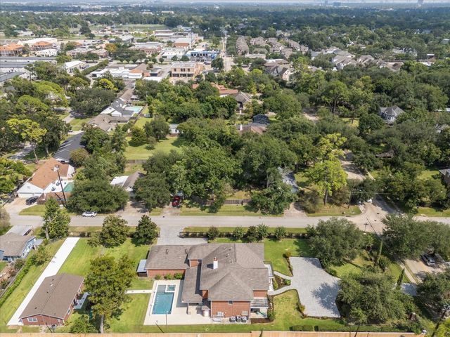 9206 Westview Drive, Houston, TX 77055