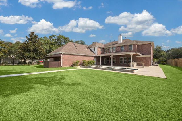 9206 Westview Drive, Houston, TX 77055